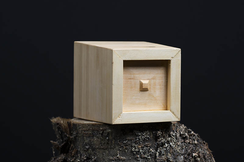 A unique wood piece in Noah Möller workshop II